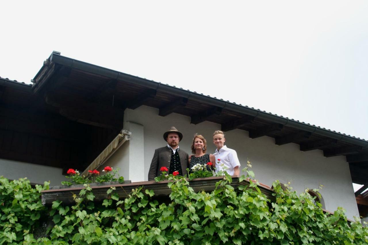 Ferienwohnung Pupeter Arzl im Pitztal Buitenkant foto
